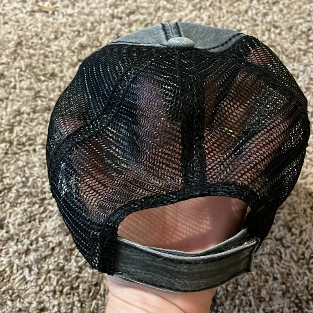 Yellowstone Dutton Ranch Mesh Hat - Picture 3 of 3